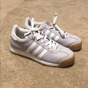 Adidas sneakers sz 8